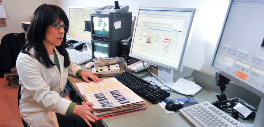 CU Cancer Center ranked 15th in nation CU Cancer Center ranked 15th in nation